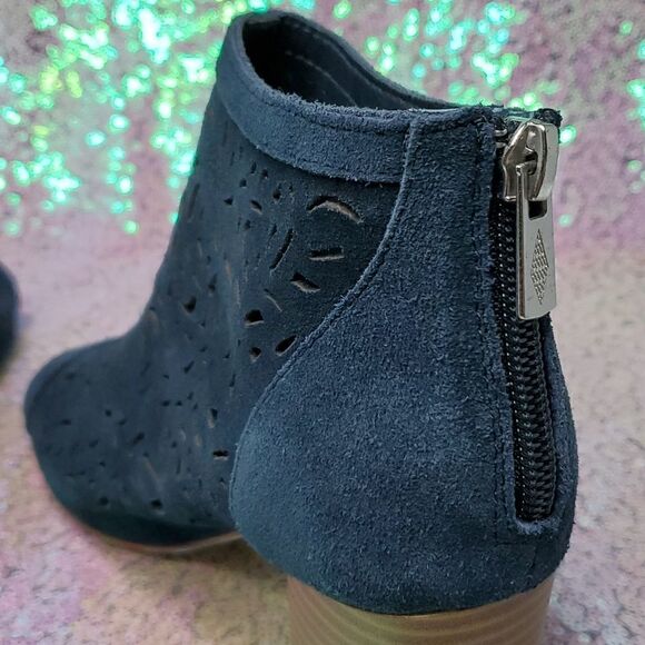 American Rag Glial Navy Suede  Leather Booties Size 5 M - Picture 7 of 13